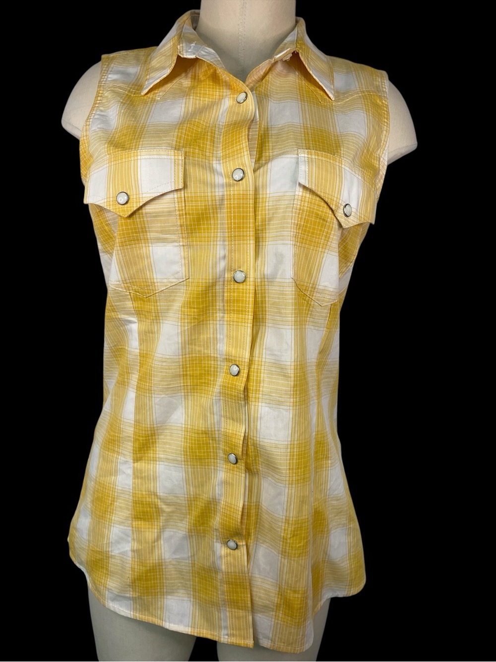 Wrangler Retro Sleeveless Yellow Plaid Snap Front Women's Top Medium